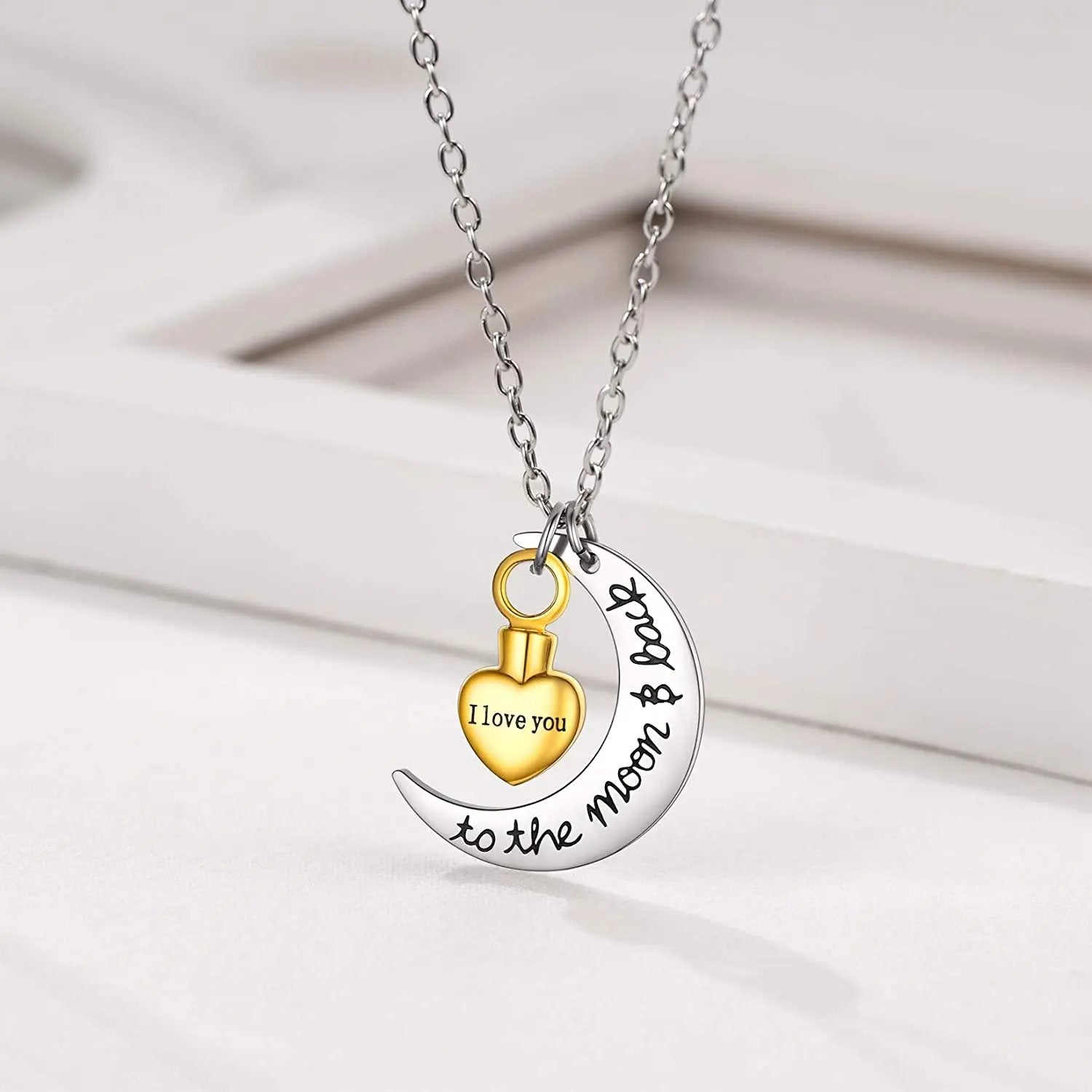 Urne funéraires collier croissant de lune